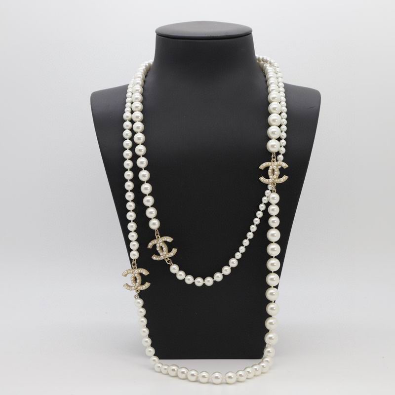 Chanel necklace 1lyx37